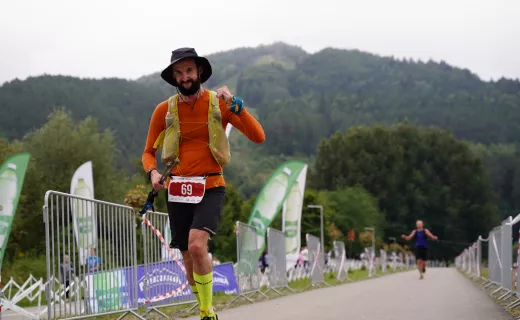Jest zwycięzca Biegu 7 Dolin na 100 km! Dotarł do mety ze świetnym czasem [WIDEO] - 55